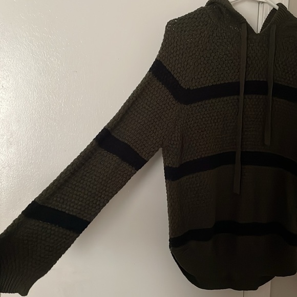 Green and Black  “De Rot child” Knitwear Sweater - Picture 2 of 4